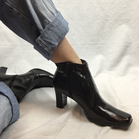 NWT [Etienne Aigner] Square Toe Booties - Picture 3 of 8